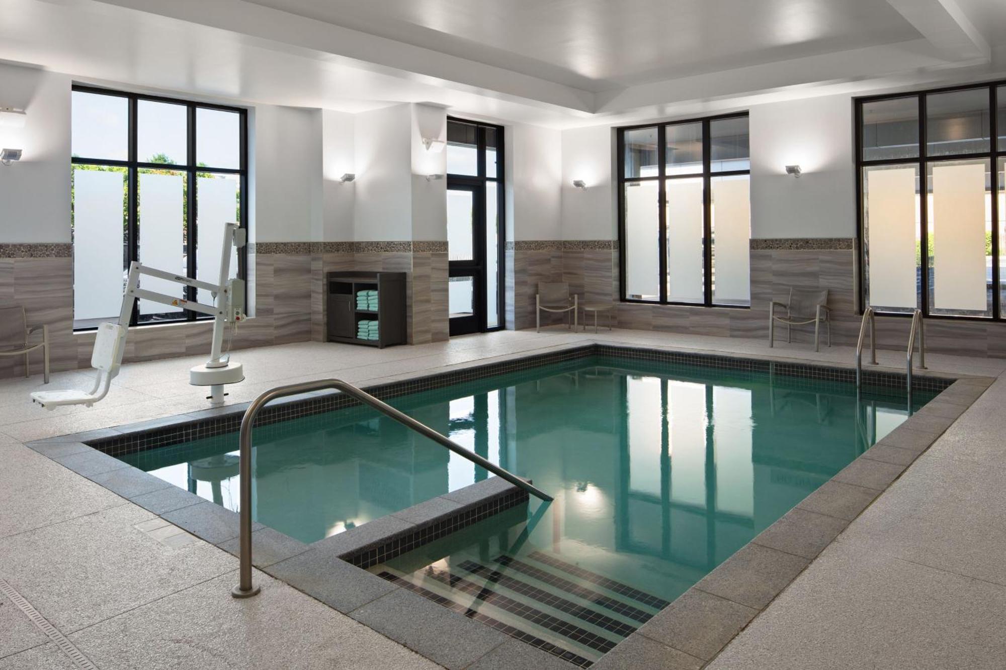 Towneplace Suites By Marriott Boston Logan Airport/Chelsea Eksteriør billede