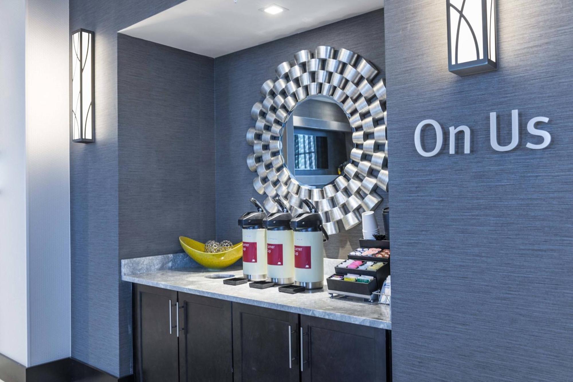 Towneplace Suites By Marriott Boston Logan Airport/Chelsea Eksteriør billede